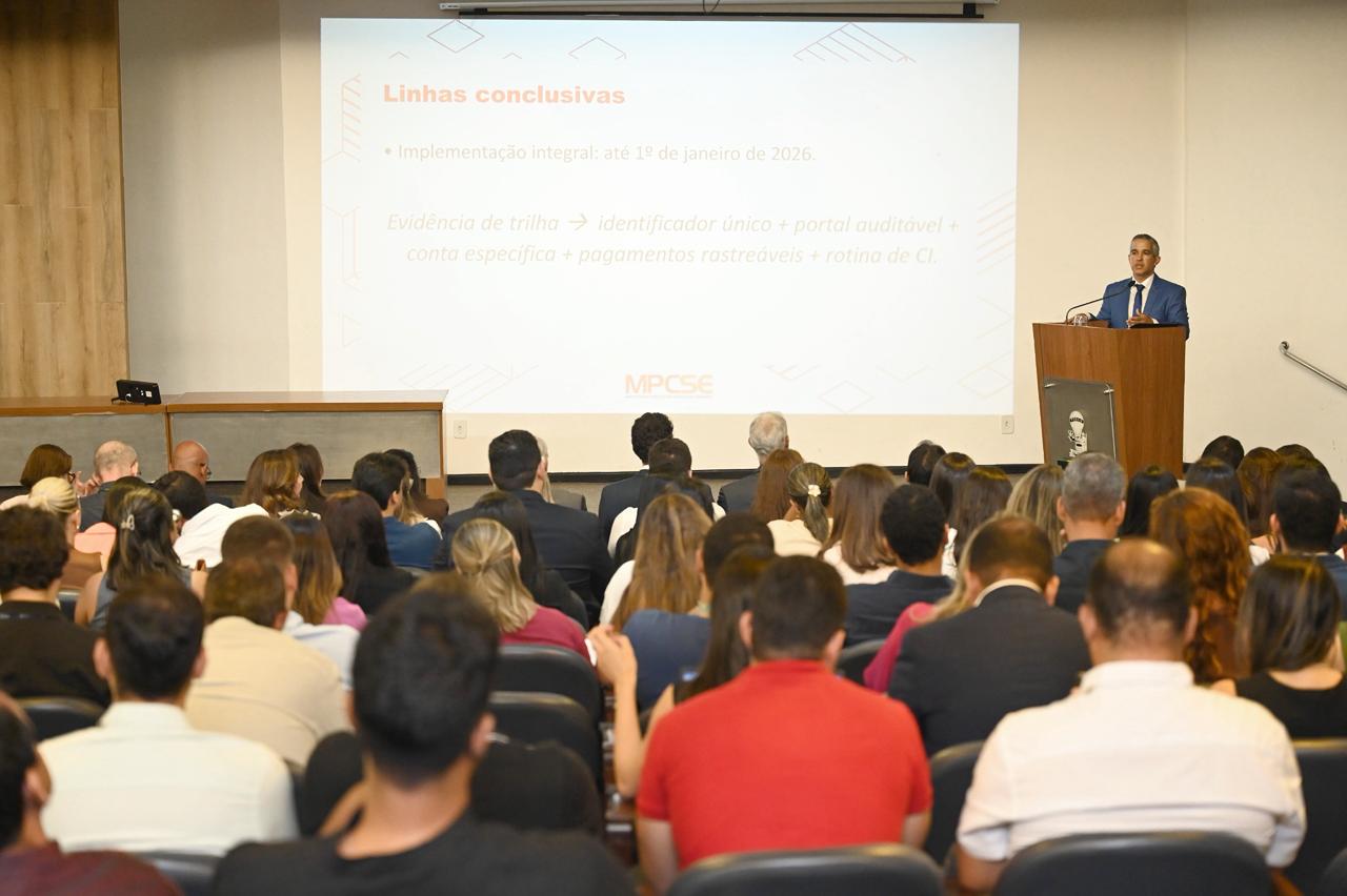 ENCONTRO TÉCNICO_FOTO 3_MARCELLE CRISTINE.jpg