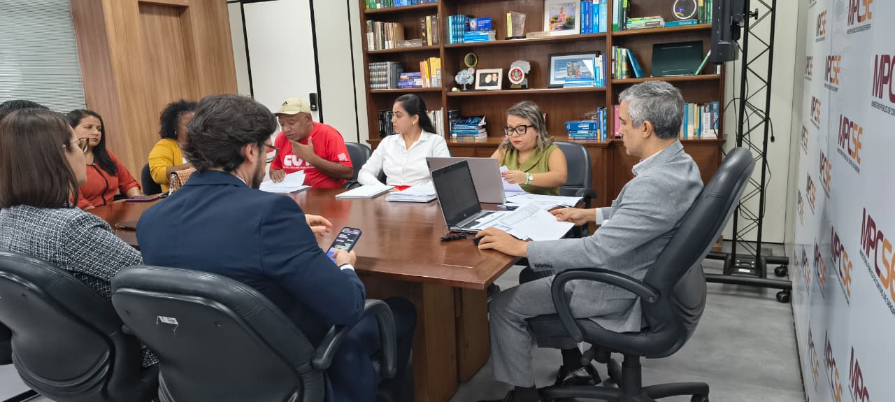 REUNIÃO SINDIBARRA 3.jpeg