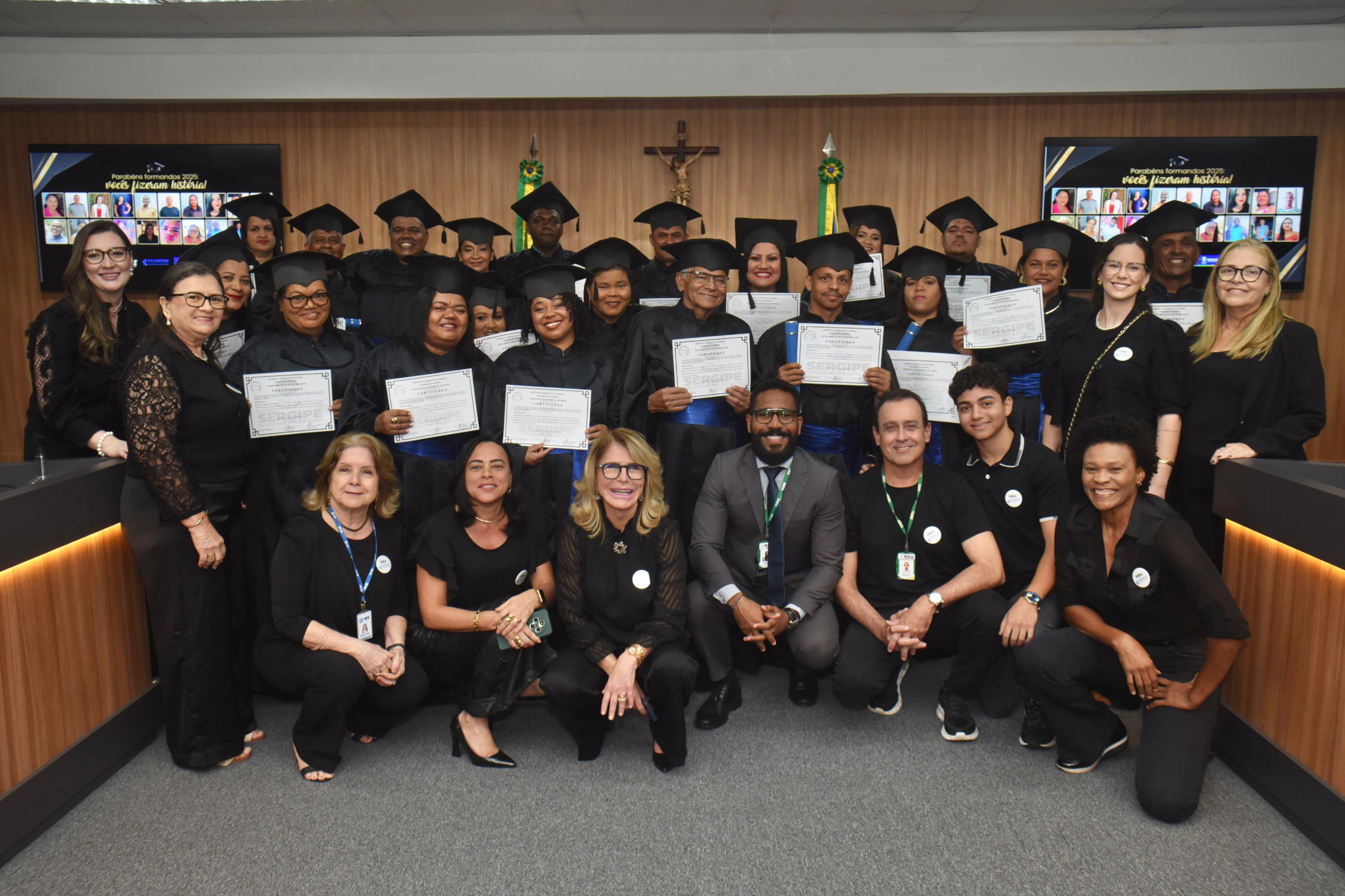 escontas formatura.jpg